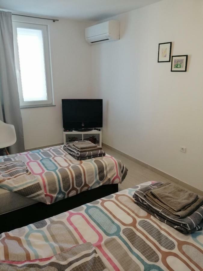Studio Apartment Mila PUY Exterior foto