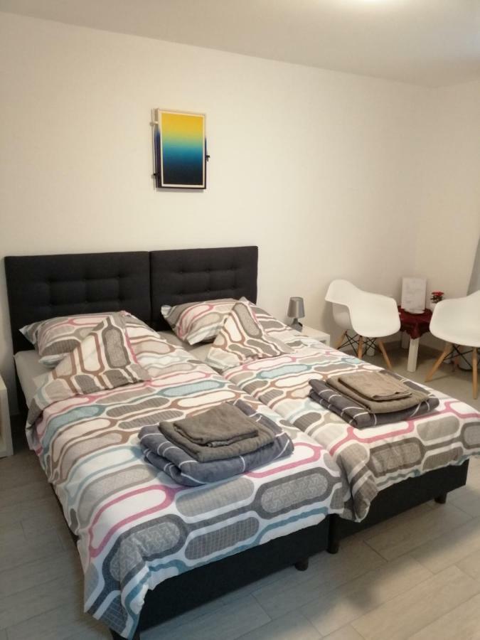Studio Apartment Mila PUY Exterior foto